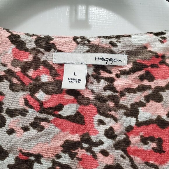 Halogen Women's Nylon Pink Brown Camo Print Bubble Hem Ruffle Neck Top Size L - Picture 3 of 5